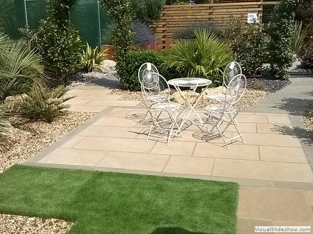 Show garden sunshine
